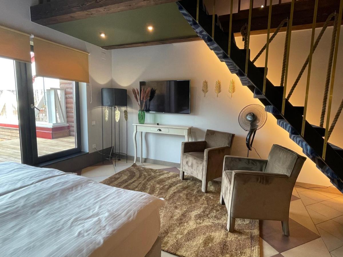 Duarto House, Sauna And Hot Tub Kiduliai Ngoại thất bức ảnh